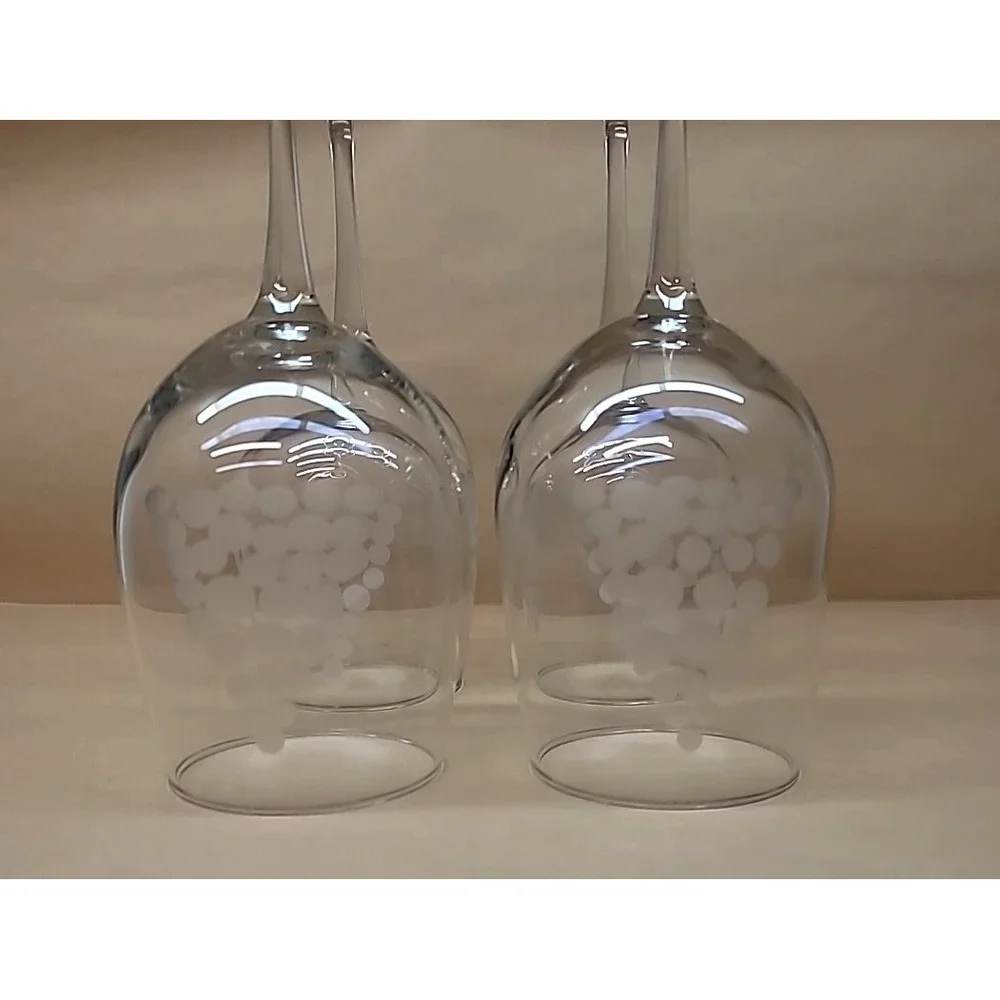 Set of 4 Clear Crystal Stemware Etched Dot Christmas Tree Design Wine Glasses